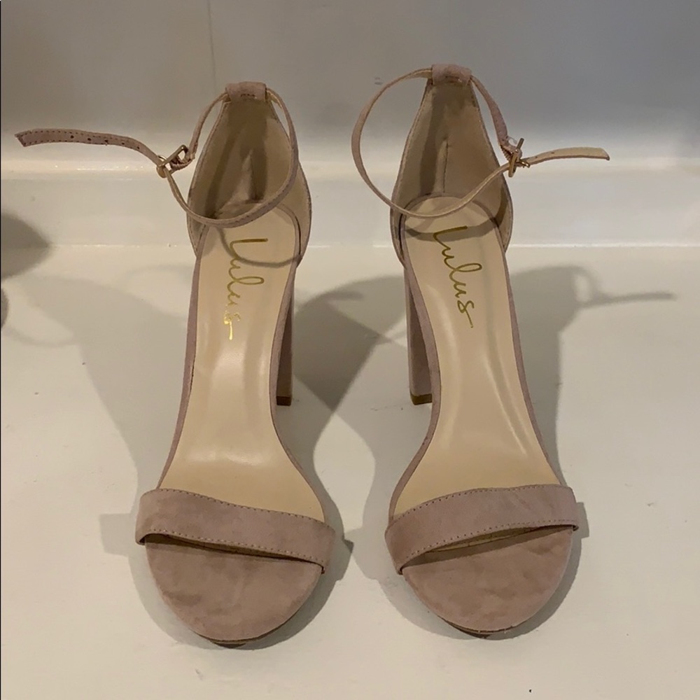 Lulus blush suede heels